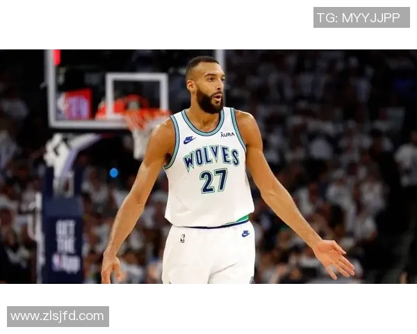 湖人主帅透露戈贝尔或将加盟球队，提升内线实力